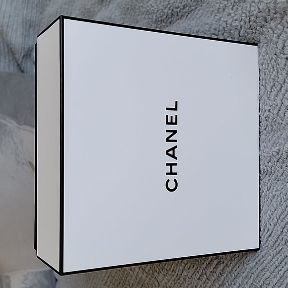 Box empty Chanel - Picture 2 of 3